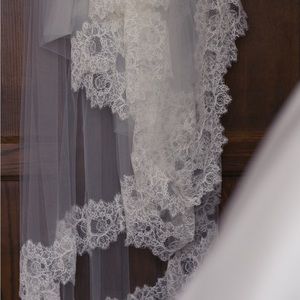 Designer lace and tulle wedding veil